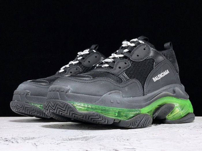 blcg sneaker triple.s.gomma noir green  541624-w0901-2140