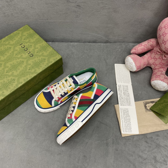 G*u*i sneaker