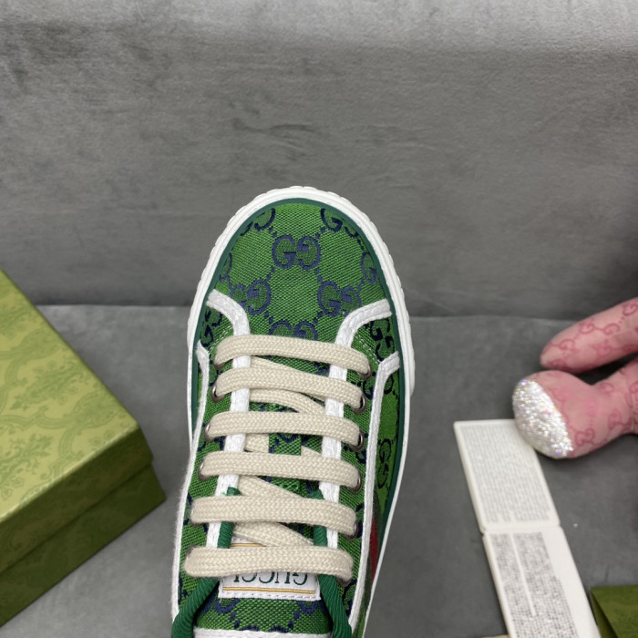 G*u*i sneaker
