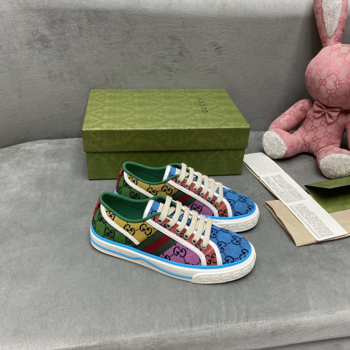 G*u*i sneaker