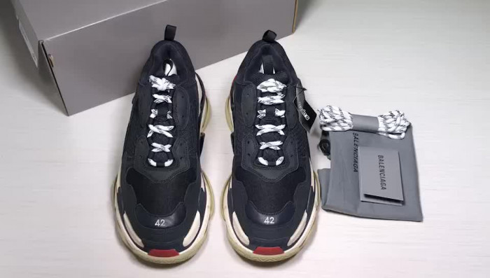blcg sneaker triple.s.gomma 656686w06g011001