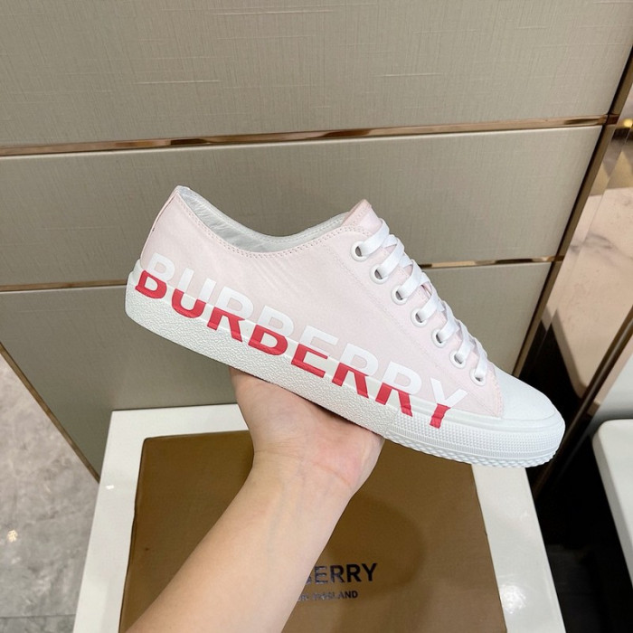 bur  sneaker