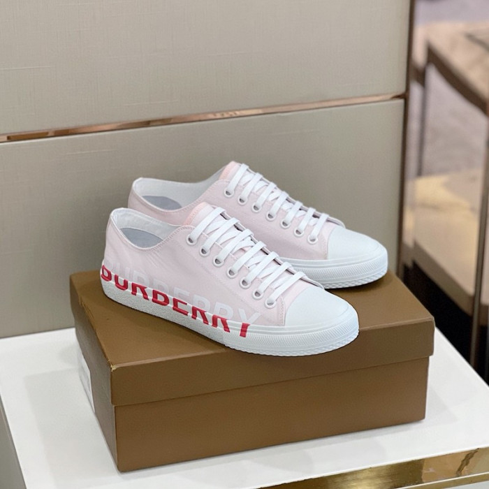 bur  sneaker
