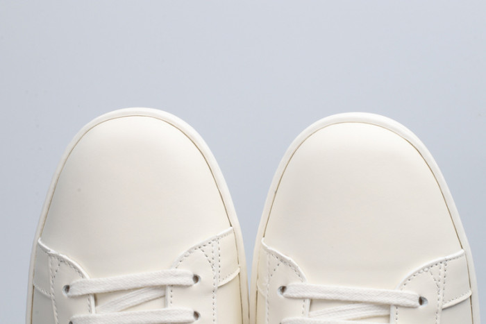 G*u*i ace embroidered low-top sneaker
