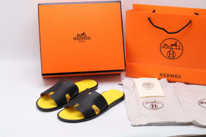 herm*s  slippers