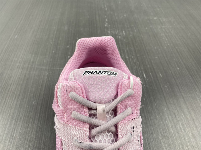 Ba*len*cia*ga -phantom sneakers