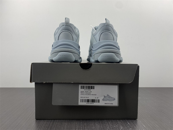 blcg sneaker triple.s. 524039 w2fw1 4700