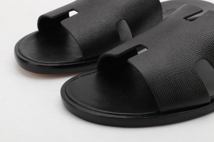 herm*s  slippers