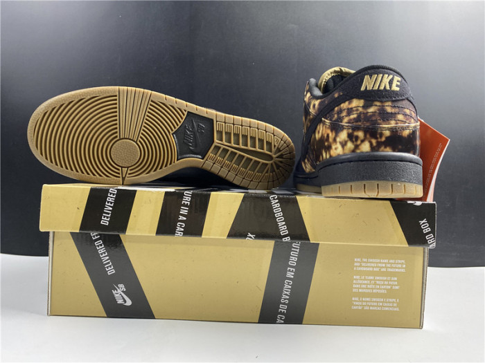 nike sb dunk low pushead premium "pushead 2“ 536356-002
