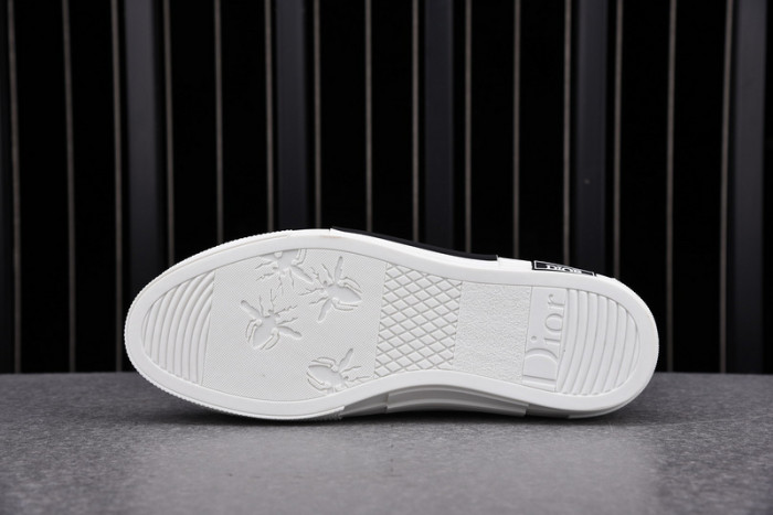 d10r b23 oblique high top sneaker