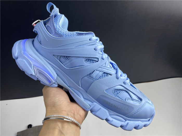 blcg track trainer light blue lighted  542023-w2la1-4800