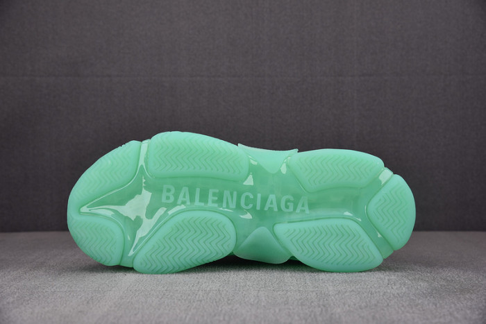 blcg sneaker triple.s.