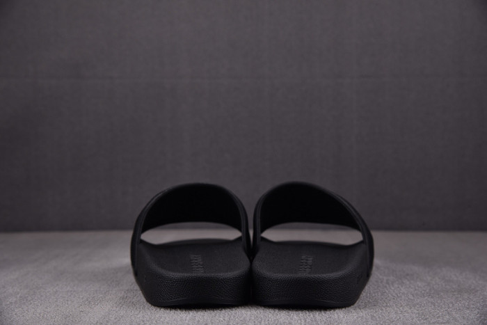 bur_berry slippers