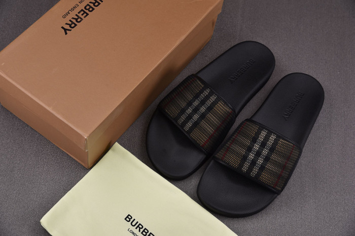 bur_berry slippers