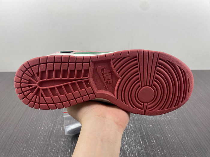 wmns dunk low se 