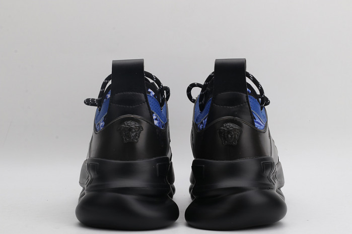 vers sneakers