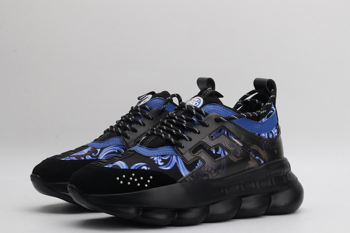 vers sneakers
