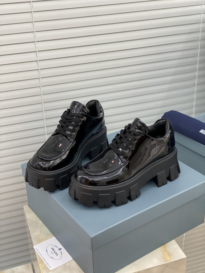 pra_da boots
