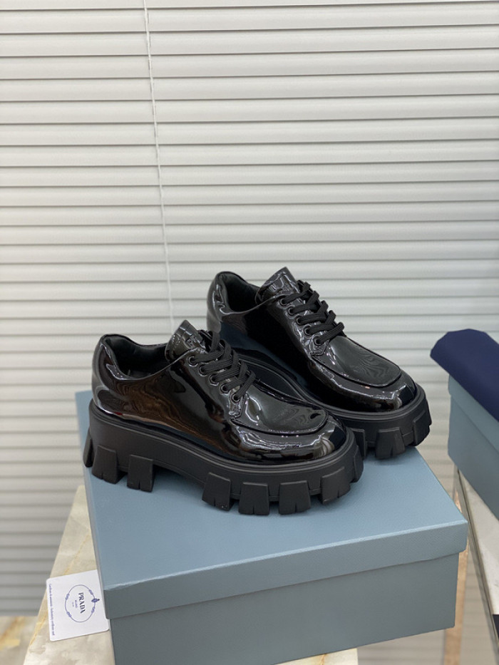 pra_da boots