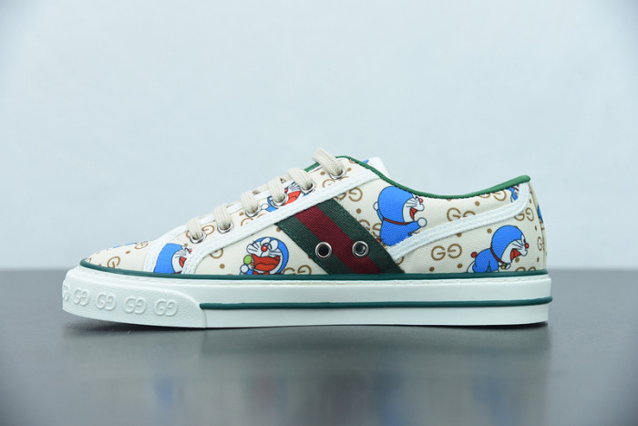 G*u*i sneaker