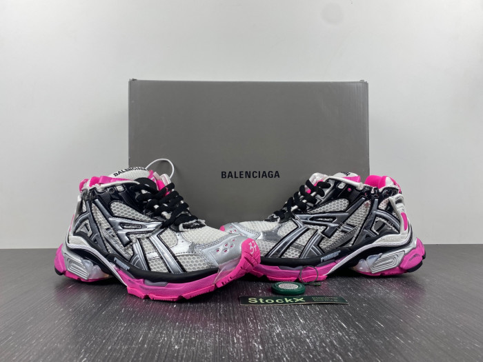 Ba*len*cia*ga -runner