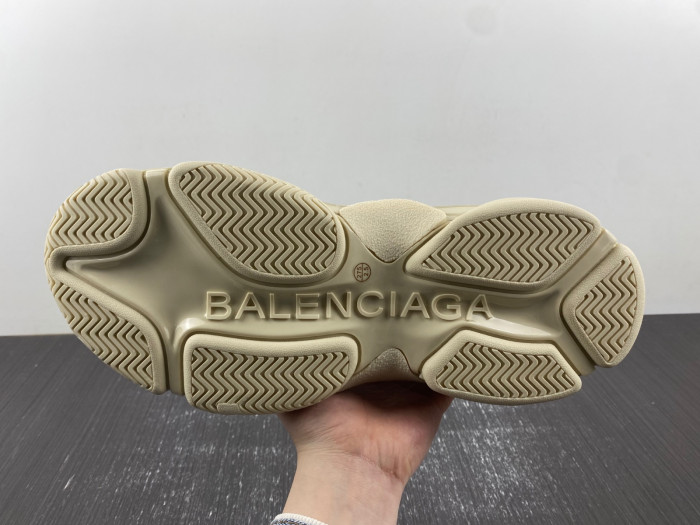 blcg sneaker triple.s.