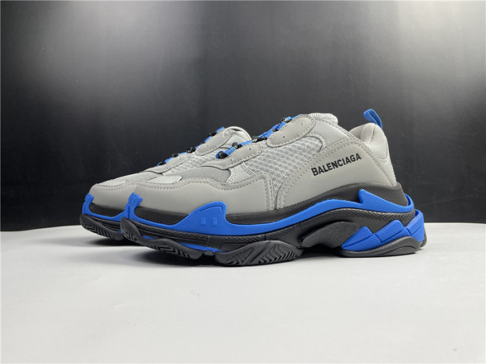 blcg sneaker triple.s.