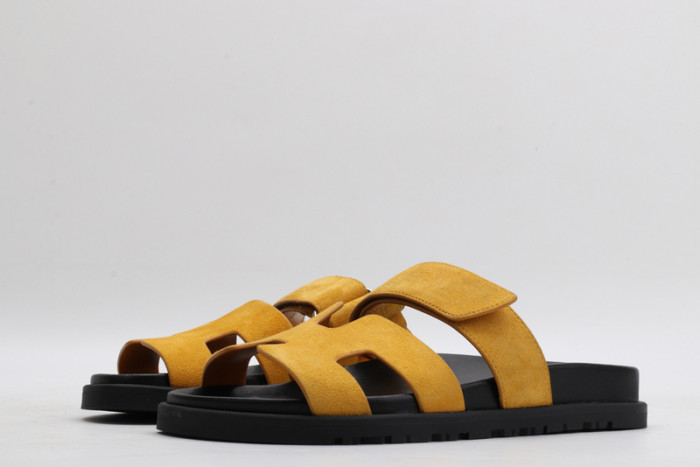 herm*s  slippers