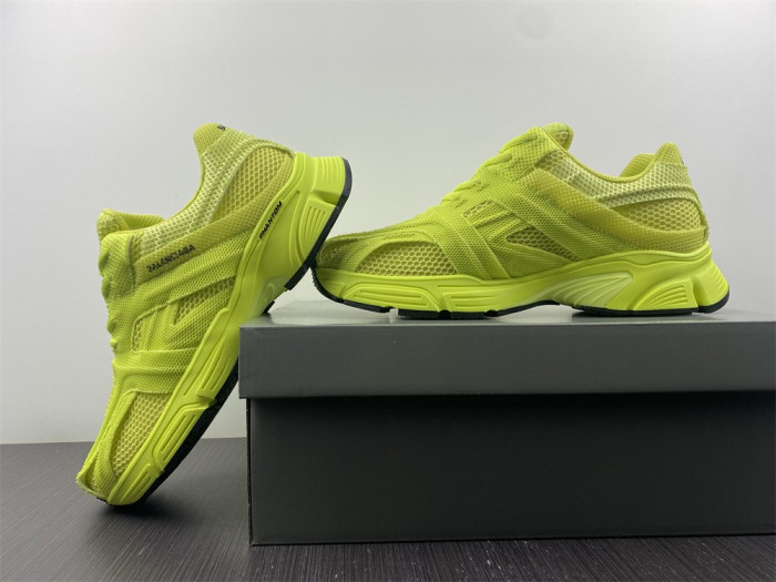 Ba*len*cia*ga -phantom sneakers
