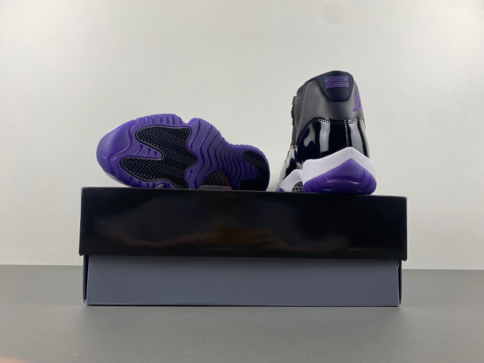 air jordan 11 retro white/black/purple ct8812-999