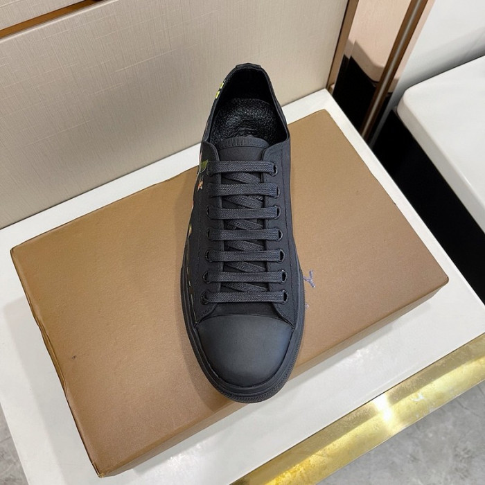 bur  sneaker