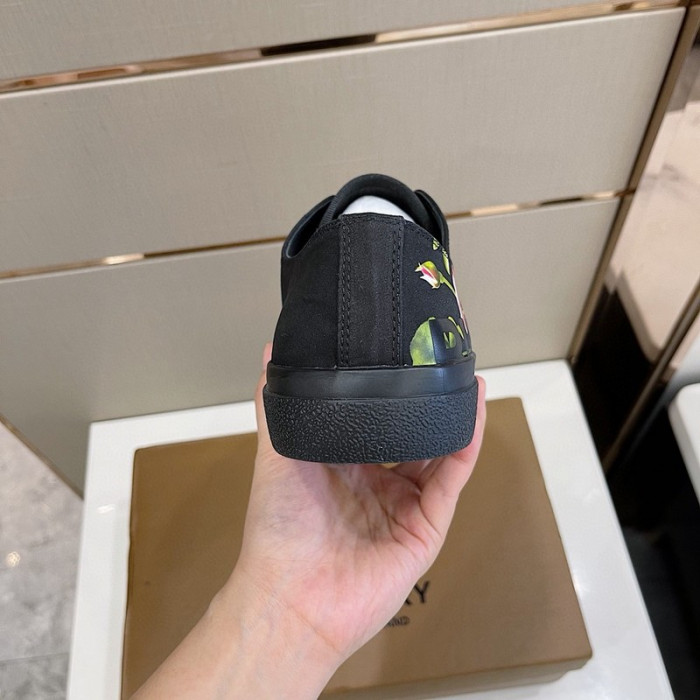 bur  sneaker