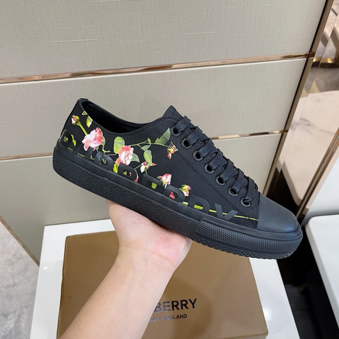bur  sneaker