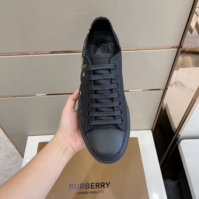 bur  sneaker