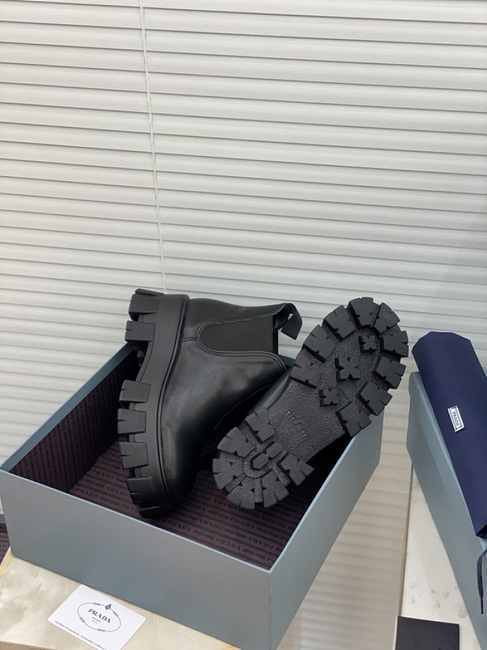 pra_da boots