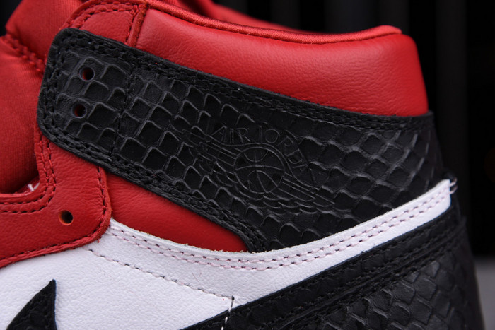 air jordan 1 retro high satin snake chicago cd0461-601