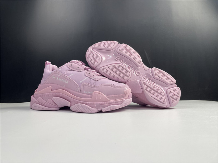 blcg sneaker triple.s.