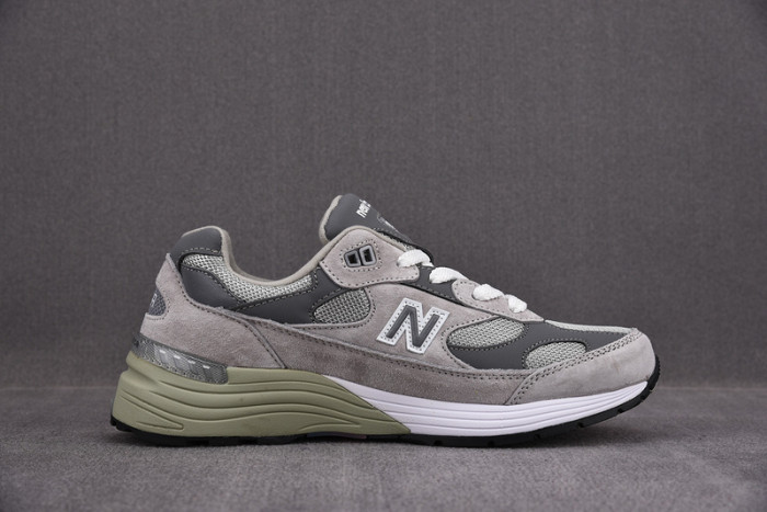 new balance 992