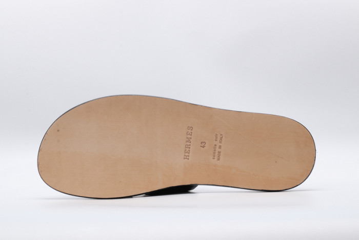herm*s  slippers