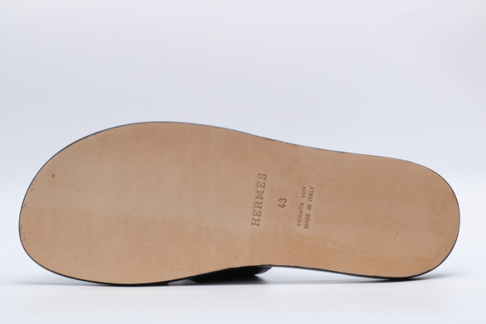 herm*s  slippers