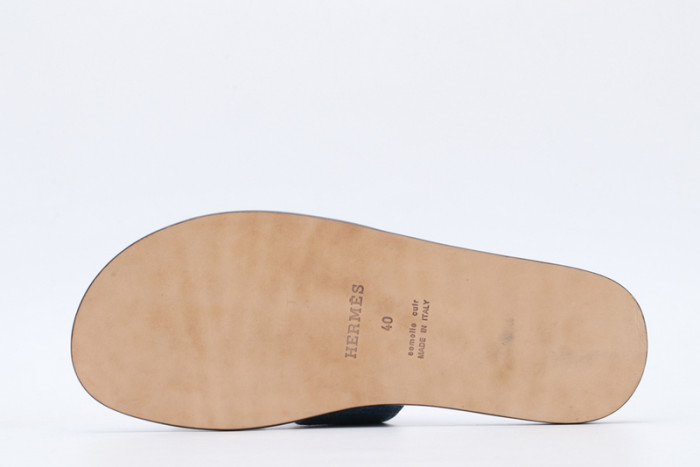 herm*s  slippers