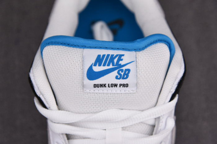 nike sb dunk low laser blue bq6817-101