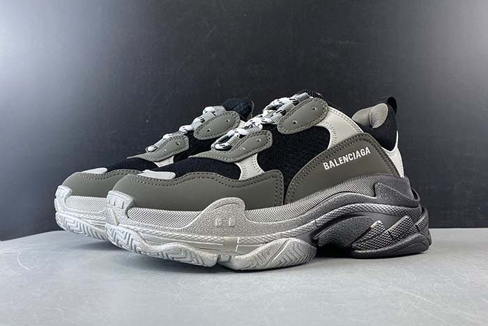 Ba*len*cia*ga triple s trainers clear sole black grey 545325 g09o1 9532
